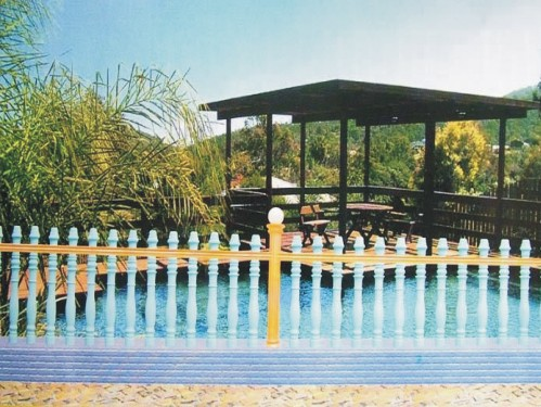 大竹东湖公园水泥栏杆