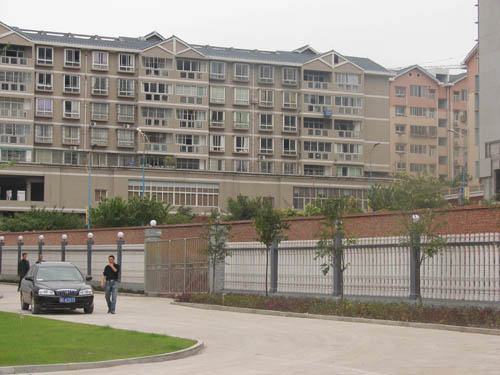 达州市农行家属院对面艺术栏杆